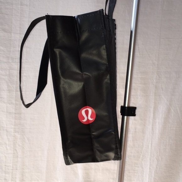 New Lululemon Tote Bag with Button Closure - Picture 6 of 12